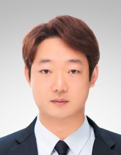 金成旭 Thumbnail Image